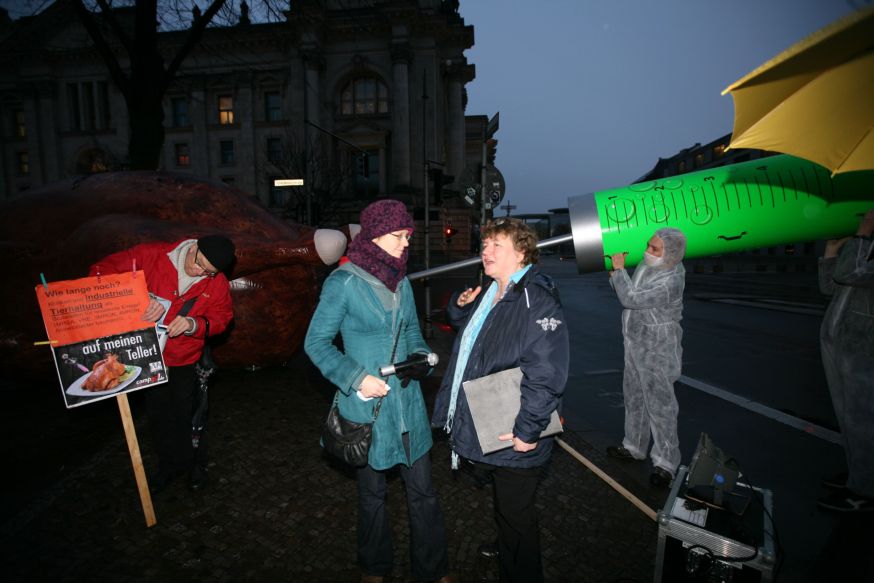 Antibiotika-Demo vor dem Bundestag Foto: F. Schwarz