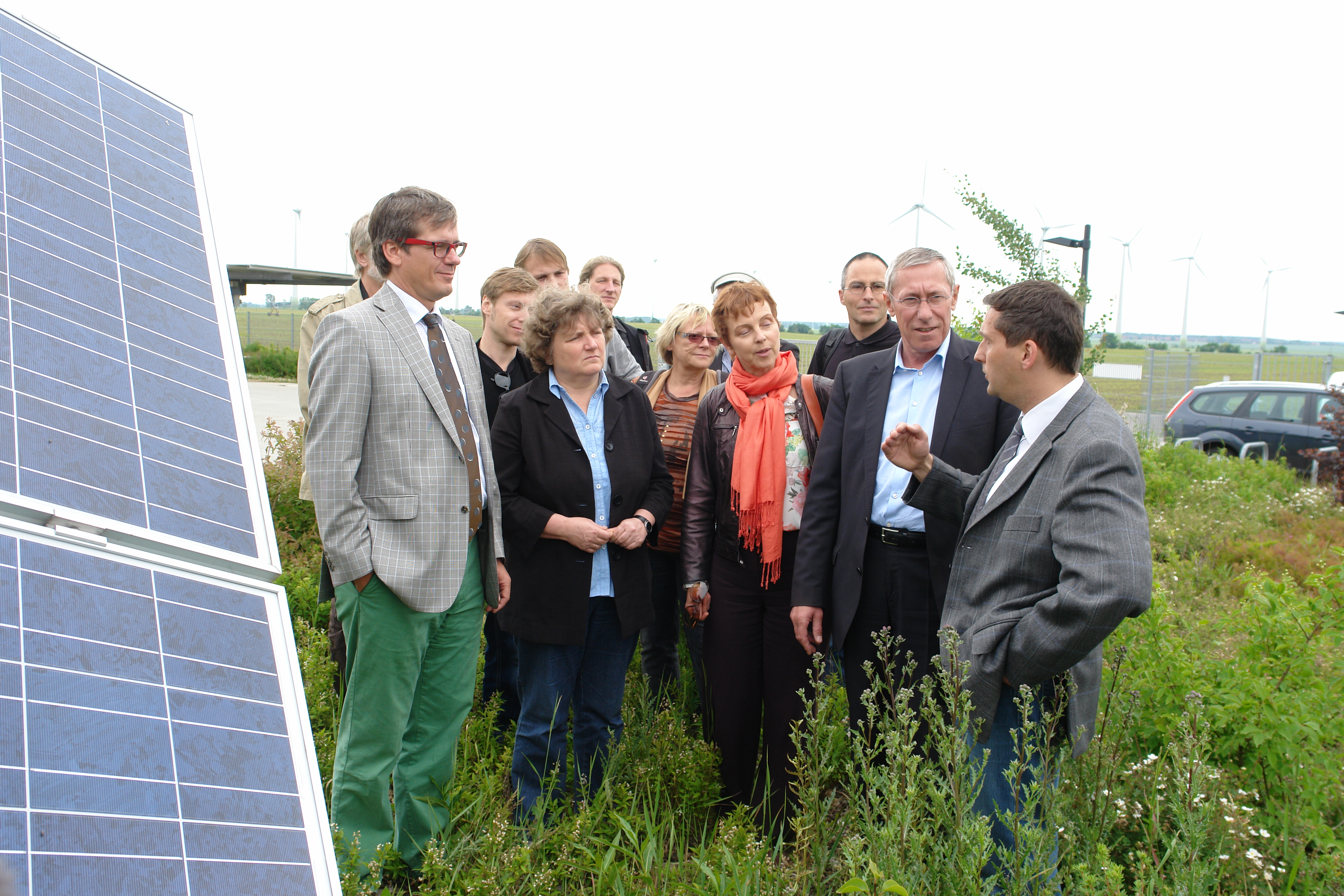 Die Reisegruppe in Feldheim. Foto: Uwe Witt